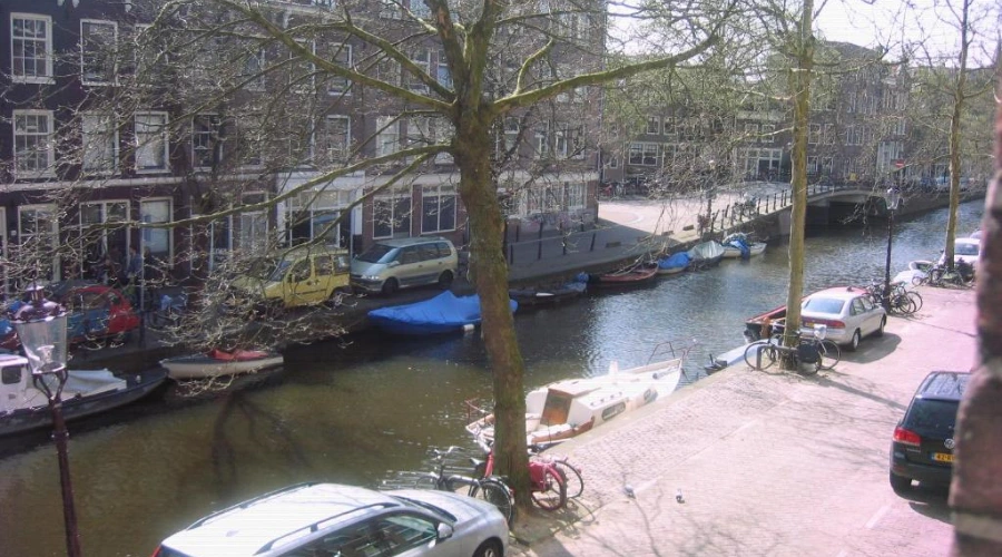 Jordaan Canal View Apartments