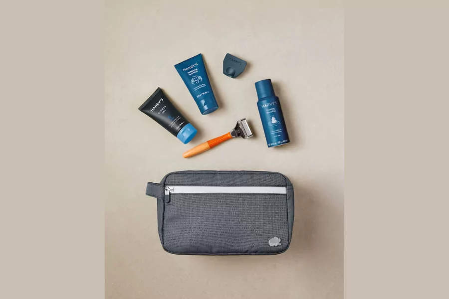 Shave & Shower Travel Kit