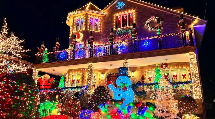 Stunning Dyker Heights Christmas Lights