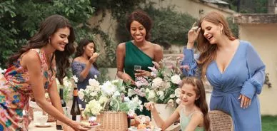 classic cocktail dresses | Thesinstyle