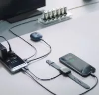 Desktop charging stations | Thesinstyle