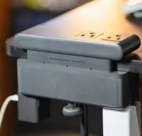 Desktop charging stations | Thesinstyle