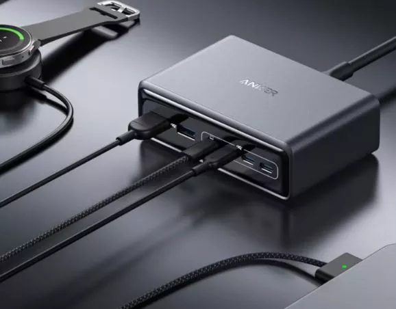Desktop charging stations | Thesinstyle
